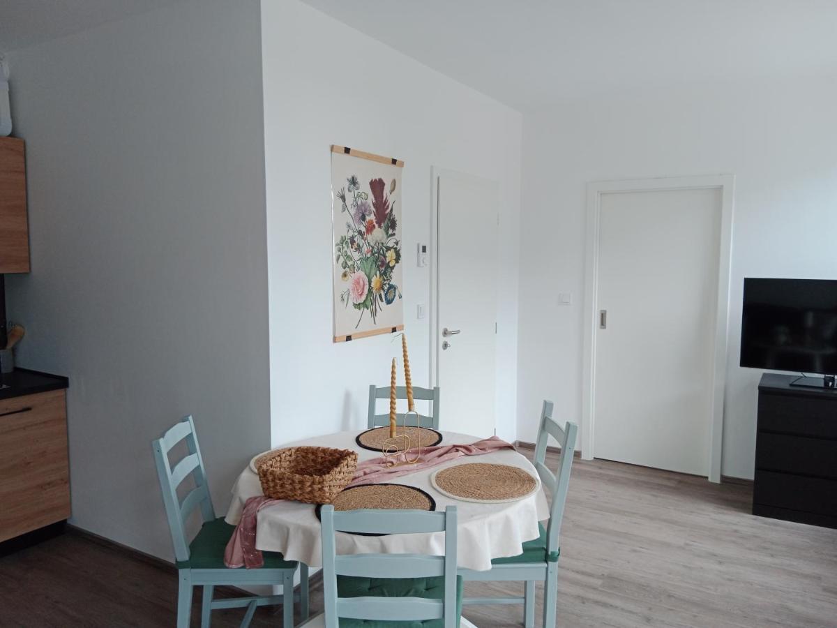J&Z Apartman Olomouc Buitenkant foto